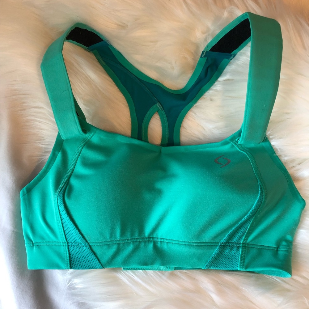 Moving Comfort Sports Bra 32B